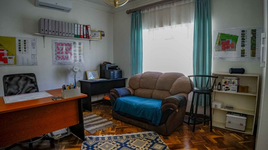 4 Bedroom Property for Sale in Kwaggafontein Free State